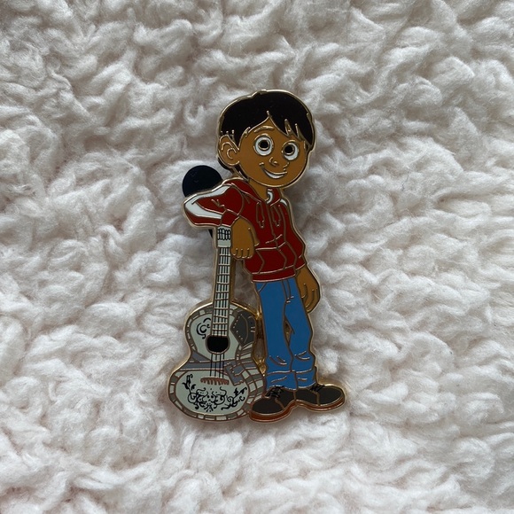 Coco Disney Trading Pin - Picture 1 of 2
